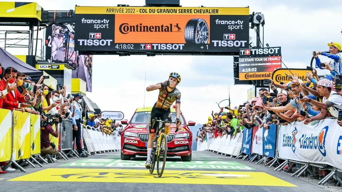 Victoire de Vingegaard en haut du col du granon