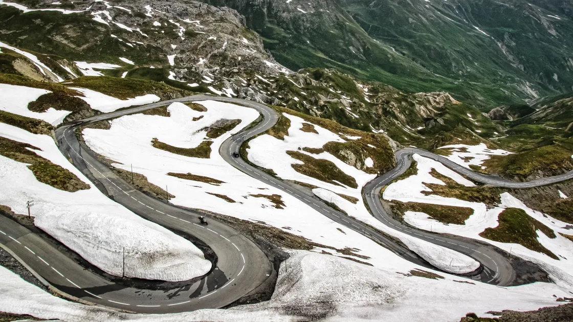 Col_du_Galibier sous la neige