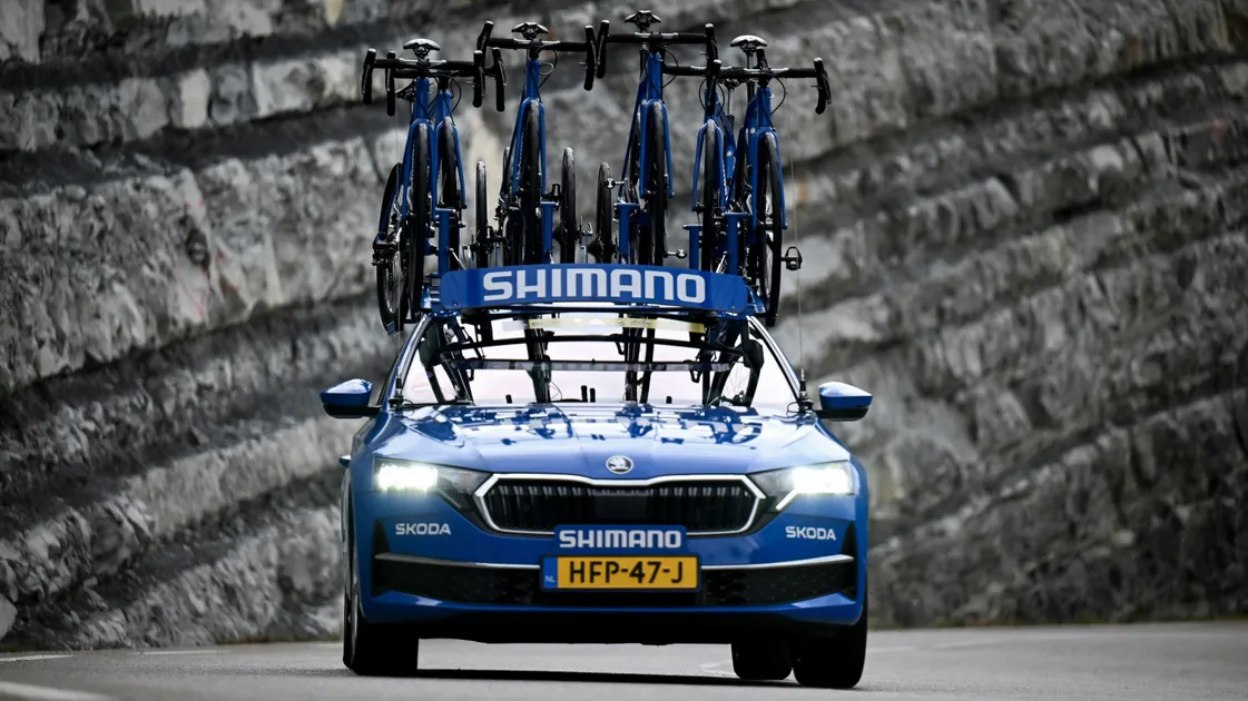 La voiture Škoda Shimano d'assistance neutre